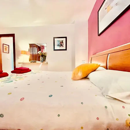 Poolside Paradise Apartament