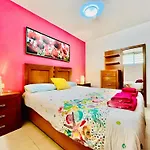 Apartman Poolside Paradise *