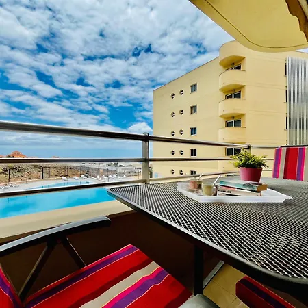 Apartamento Poolside Paradise *