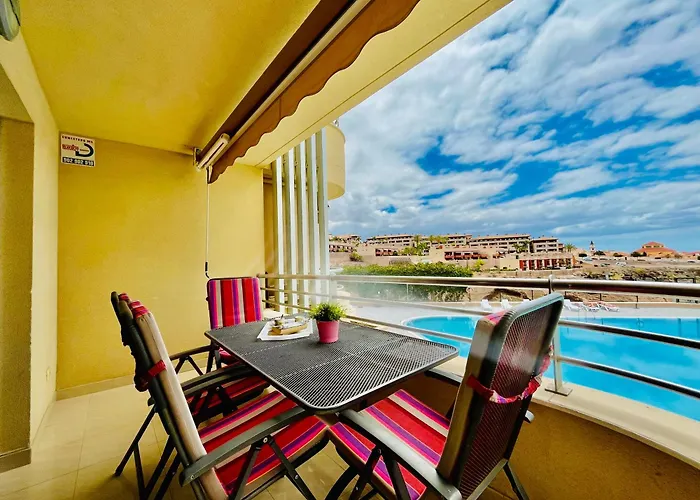 Poolside Paradise * Costa Adeje (Tenerife)