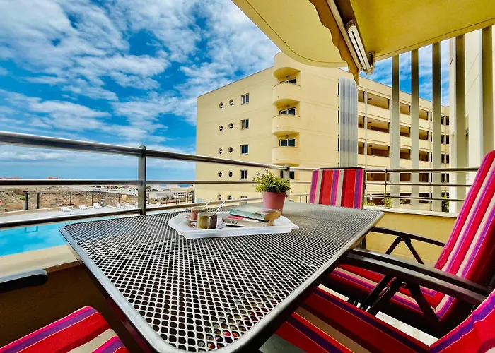 Poolside Paradise * Costa Adeje (Tenerife)