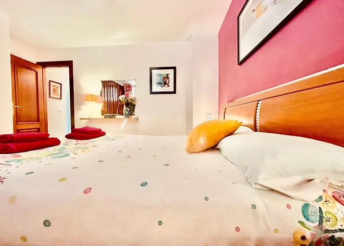 Poolside Paradise Apartamento