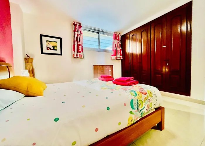 Apartamento Poolside Paradise *